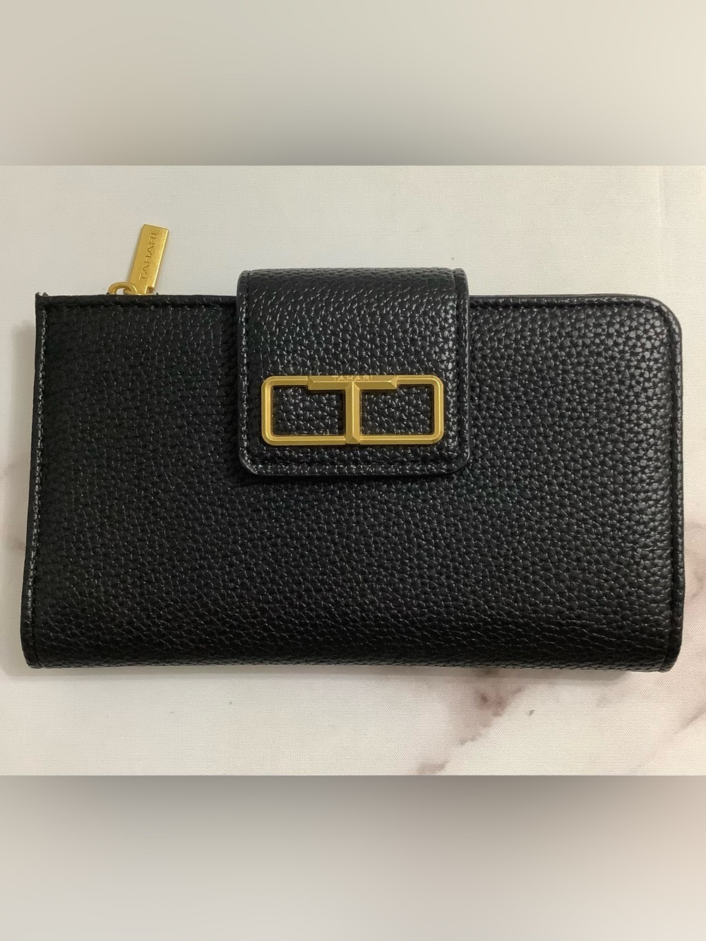 Tahari Elaine Bifold Black Soft Leather Wallet NWOT